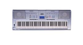 Yamaha DGX-205