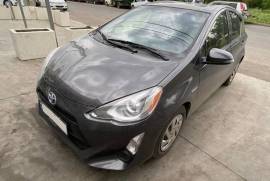 TOYOTA Prius C