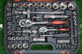 ხელსაწყოების ნაკრები (კლუჩების ნაბორი) Tools CR-V 