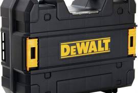 DEWALT 12V MAX Cross Line Laser, Red (DW088LR)
