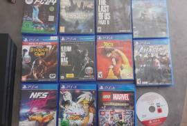 PlayStation 4 PRO 4K 1TB (PS4) + 13 თამაში