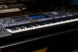 Yamaha Genos 76keys