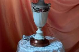 მაგიდის სანათი 