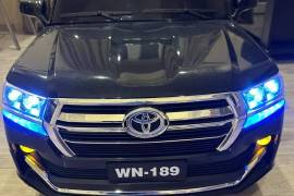 სათამაშო  ავტომობილი