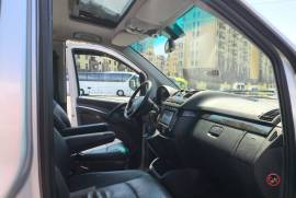 ქირავდება Mercedes-Benz Viano 