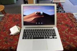 Apple Macbook Air 13 A1466 - იშლება ნაწილებად