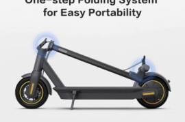  Segway Ninebot MAX Electric Kick Scooter (G30P)