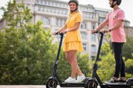  Segway Ninebot MAX Electric Kick Scooter (G30P)