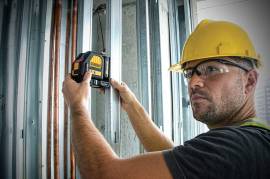 DEWALT 12V MAX Cross Line Laser, Red