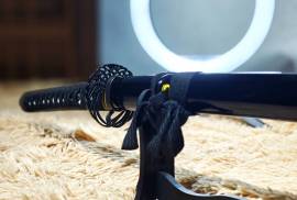 Kurotsuru Katana
