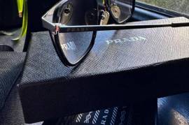 იყიდება prada