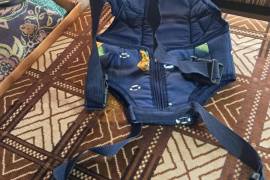 იყიდება საბავშვო კენგურუ