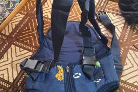 იყიდება საბავშვო კენგურუ