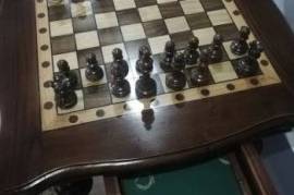 ჭადრაკის მაგიდა [ჩემპიონი]