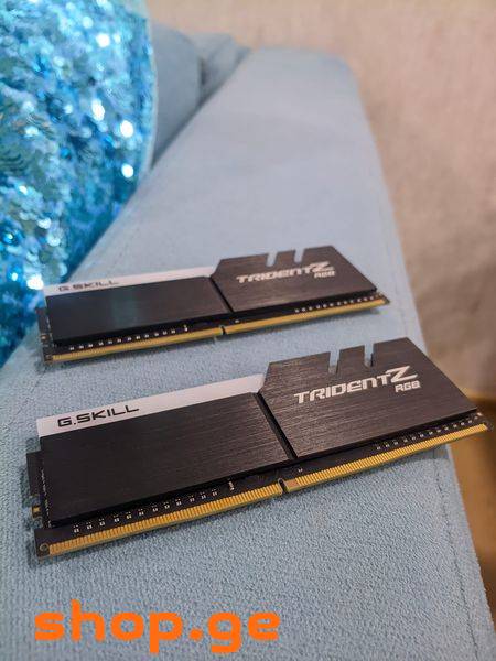 DDR4 RAM G.skill Trident Z RGB 2x8 16GB RAM 3200