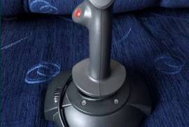 Joystick Genius MaxFighter F-16U