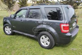  ქირავდება Ford Escape 2009