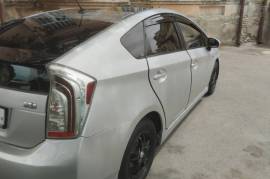 P Toyota Prius 2012