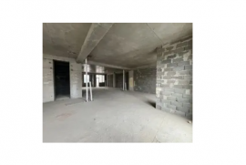 Real Estate, Commercial spaces
