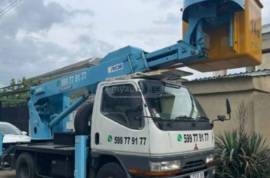2000 Mitsubishi Canter