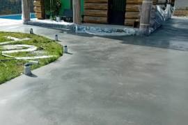 ბეტონოს დასხმა გაპრიალება