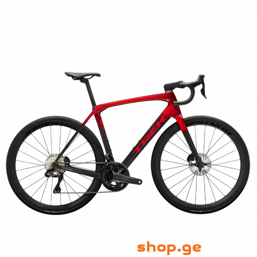 2025 Trek Domane SLR 7 Gen 4 Road Bike