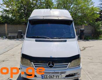 2004 Mercedes-Benz Sprinter