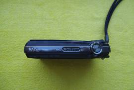 Sony Cybershot DSC-T500 10.1MP Digital Camera