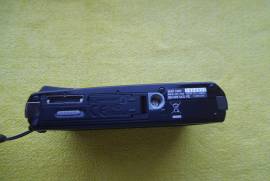 Sony Cybershot DSC-T500 10.1MP Digital Camera