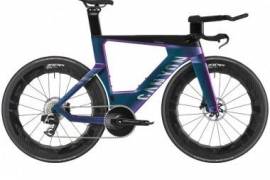 2025 Canyon Speedmax CFR AXS Road Bike