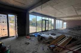 Real Estate, Commercial spaces
