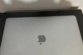 იყიდება MACBOOK PRO 13-INCH 2017