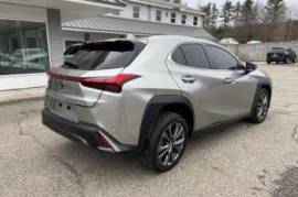 LEXUS UX250h 2015 2.0