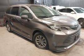 TOYOTA Sienna 2021 2.5