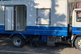 ქირავდება მანქანა მაცივარი 2003 Isuzu Elf