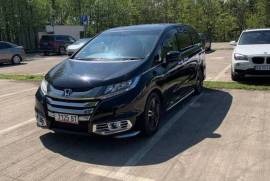 მინივენით მგაზაბრობა 6 ადამიქნზე