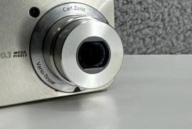 Sony Cyber-shot DSC-N2 10.1MP Digital Camera