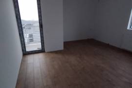 ლამინატი დაგება 