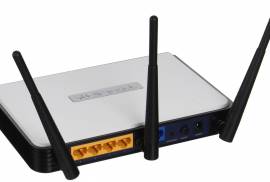 სამანტენიანი 300 Mbps Wi-Fi როუტერი