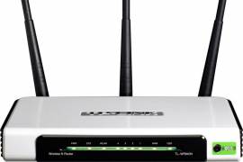 სამანტენიანი 300 Mbps Wi-Fi როუტერი