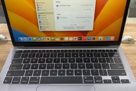 იყიდება იდეალური MacBook Air M1 გარანტით/განვადება