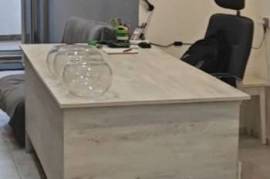 საოფისე მაგიდა