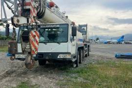 Auto / Moto, Special Equipment, Special Equipment, Zoomlion