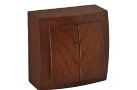 ალუბლისფერი ჩამრთველი 2-ნი