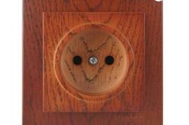 ალუბლისფერი როზეტი