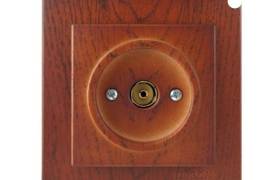 ალუბლისფერი როზეტი სატელევიზიო დაბოლოებით