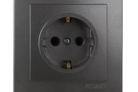  კვამლისფერი როზეტი დამიწებით