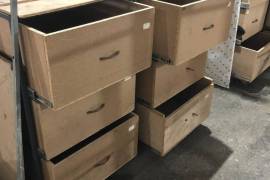 სასაწყობე თაროები და სტელაჟები