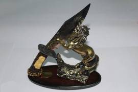 დანა Horse 1