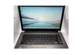 Toshiba Laptop - 8 ram/240gb